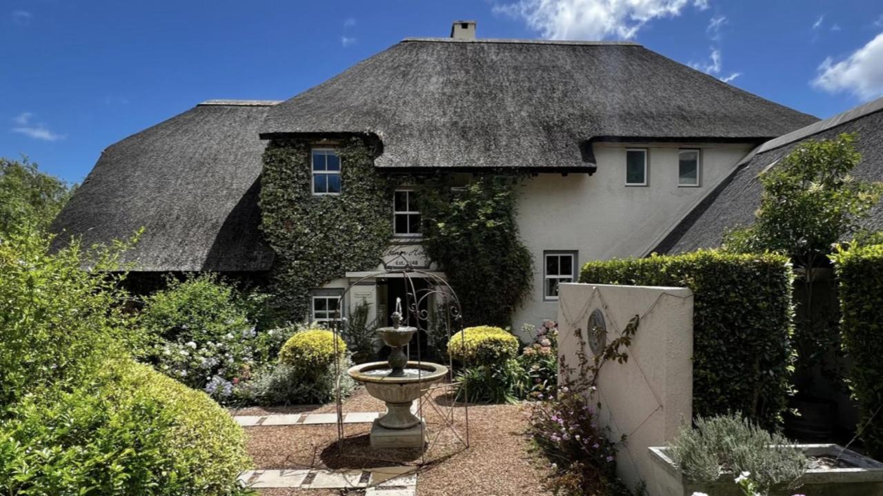 In The Vine Country Manor Guesthouse ستيلينبوش المظهر الخارجي الصورة
