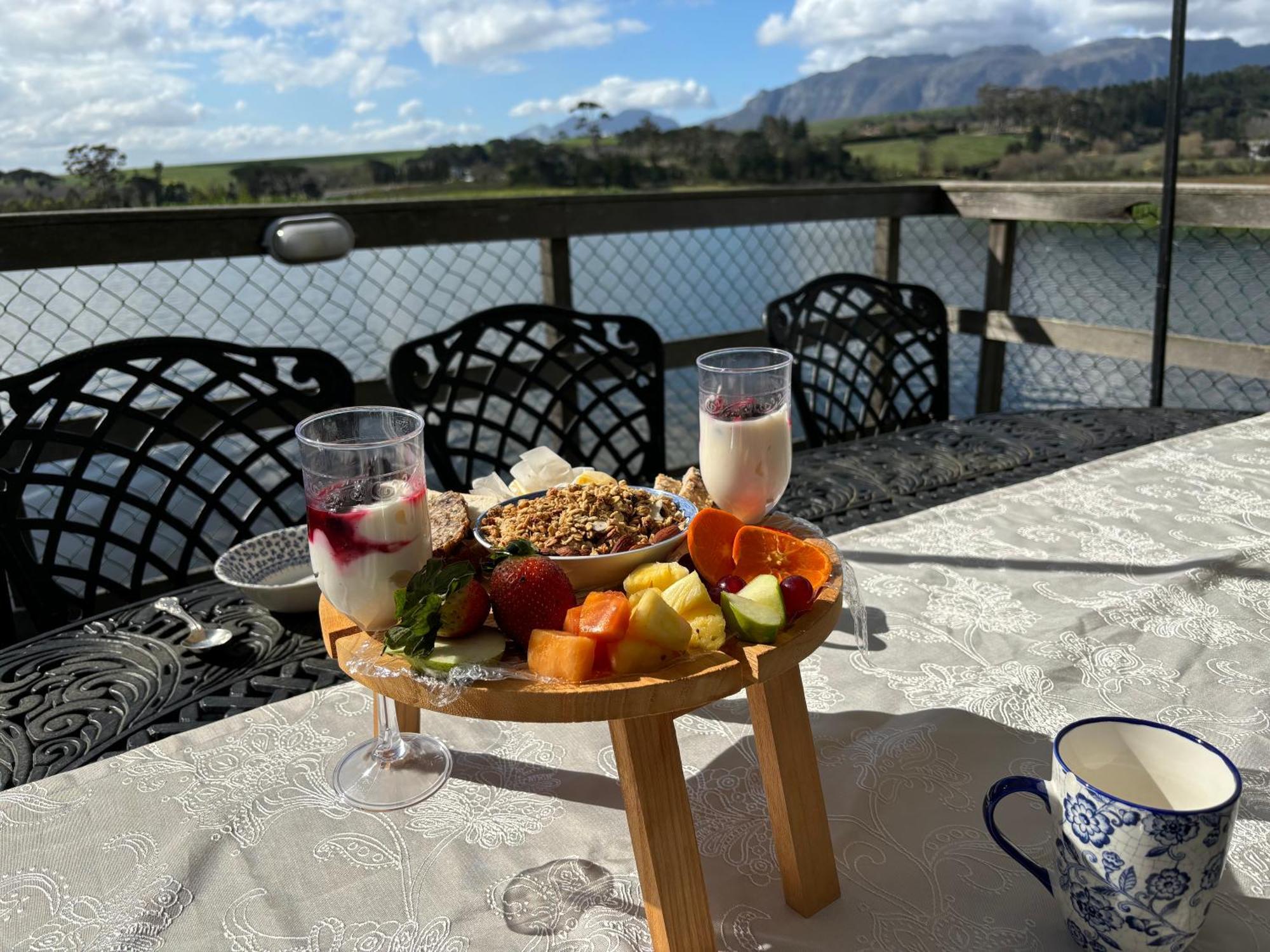 In The Vine Country Manor Guesthouse ستيلينبوش المظهر الخارجي الصورة