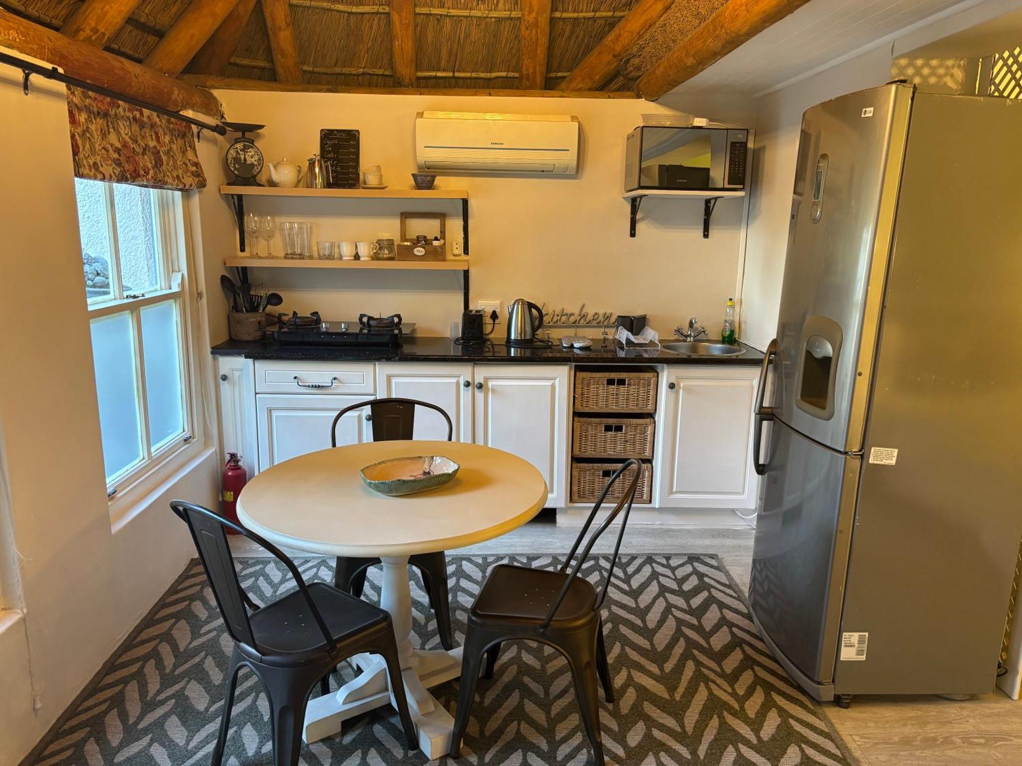 In The Vine Country Manor Guesthouse ستيلينبوش المظهر الخارجي الصورة