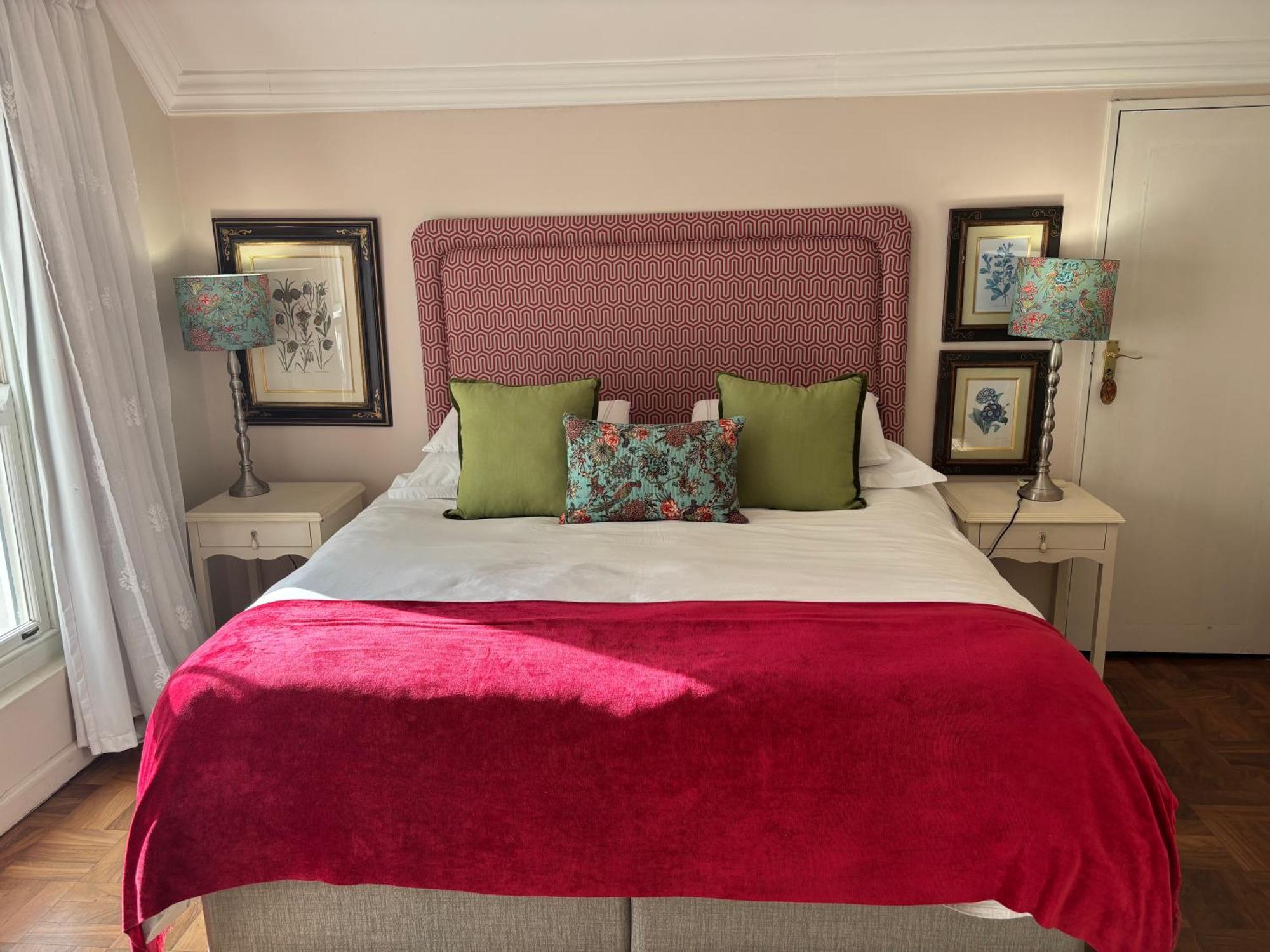 In The Vine Country Manor Guesthouse ستيلينبوش المظهر الخارجي الصورة